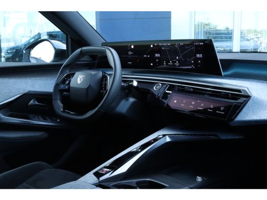 Peugeot 3008 Peugeot 1.2 Hybrid 136 GT Adaptieve Cruise | 360 Camera | Alcantara | Carplay | Elektrische koffe... ActivLease financial lease