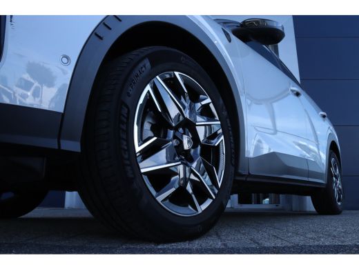 Peugeot 3008 Peugeot 1.2 Hybrid 136 GT Adaptieve Cruise | 360 Camera | Alcantara | Carplay | Elektrische koffe... ActivLease financial lease