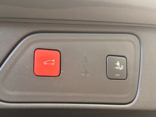 Peugeot 3008 1.6 HYbrid 225 Blue Lease Allure Trekhaak | Navigatie   | Achteruitrijcamera | Apple CarPlay/Andr... ActivLease financial lease