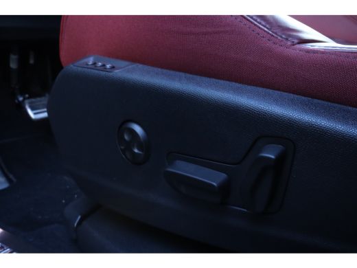 Peugeot 3008 Peugeot 1.6 HYbrid 225 GT | Adaptieve Cruise | Nappa Leder | 360' Camera | Focal audio | Massage ... ActivLease financial lease