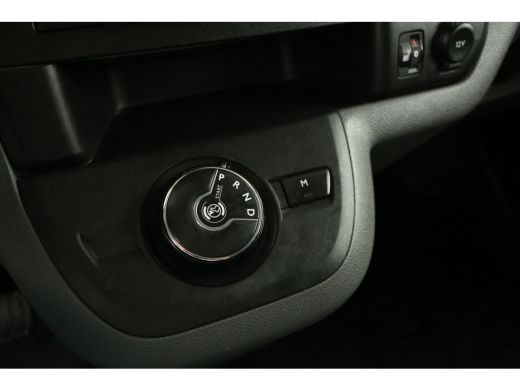 Peugeot Expert 2.0 BlueHDI L3H1 177PK Automaat 360Camera Carplay Head-up Display Clima Cruise LED 3 Pers PDC 17"... ActivLease financial lease