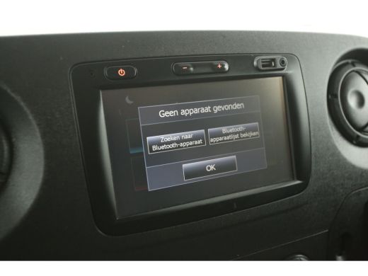 Renault Master T28 2.3 dCi L1H1 Airco Camera Parkeersensoren 3 Persoons Elektrpakket Trekhaak ActivLease financial lease
