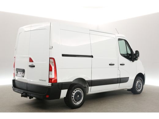 Renault Master T28 2.3 dCi L1H1 Airco Camera Parkeersensoren 3 Persoons Elektrpakket Trekhaak ActivLease financial lease