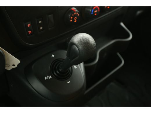 Renault Master T35 2.3 dCi 150PK | Bezorgauto | Niveauregeling achteras | Camper ombouw | Bakwagen | Automaat Ai... ActivLease financial lease