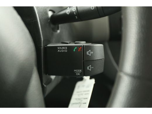 Renault Trafic 1.6 dCi T29 L1H1 Airco Cruise Trekhaak Navigatie Parkeersensoren Elektrpakket ActivLease financial lease