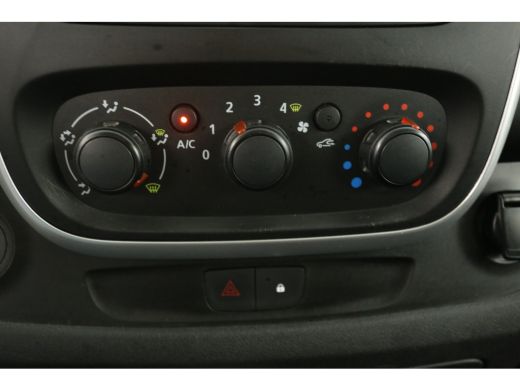 Renault Trafic 1.6 dCi T29 L1H1 Airco Cruise Navigatie Parkeersensoren Elektrpakket Schuifdeur ActivLease financial lease
