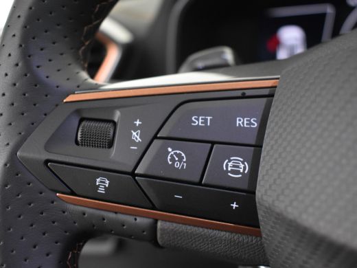 Seat Formentor 1.4 e-Hybrid VZ Performance 245pk | Trekhaak (1500KG) | Keyless | Navigatie | Dodehoekdetectie | ... ActivLease financial lease