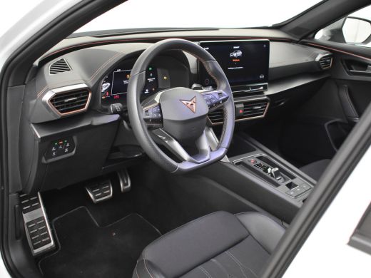 Seat Formentor 1.4 e-Hybrid VZ Performance 245pk | Trekhaak (1500KG) | Keyless | Navigatie | Dodehoekdetectie | ... ActivLease financial lease