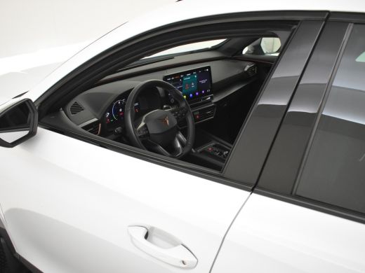 Seat Formentor 1.4 e-Hybrid VZ Performance 245pk | Trekhaak (1500KG) | Keyless | Navigatie | Dodehoekdetectie | ... ActivLease financial lease