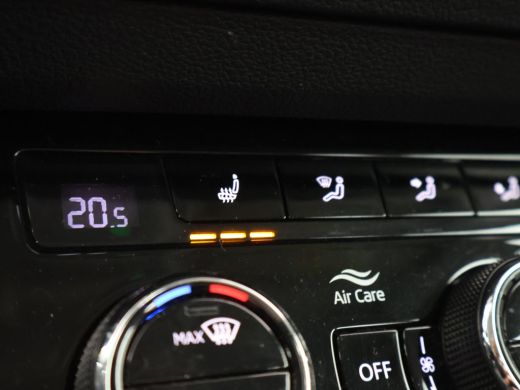 Skoda Karoq 1.5 TSI ACT 150 PK AUT. + VIRTUAL COCKPIT | ADAPTIVE CRUISE | TREKHAAK | STUURVERWARMING ActivLease financial lease