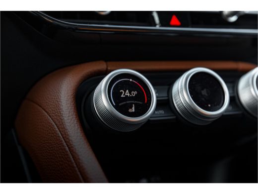 Skoda Kodiaq 1.5TSI 204pk PHEV Business Edition | Panoramadak | Leder interieur | Adapt. Cruise | Camera rondom ActivLease financial lease