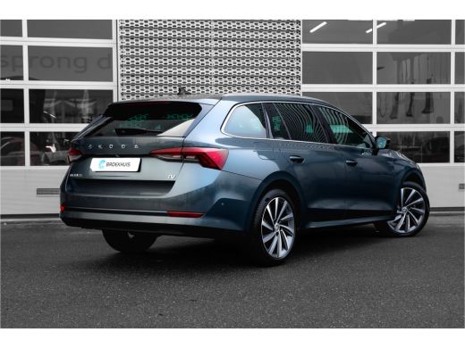 Skoda Octavia Combi 1.4 TSI iV PHEV Business Edition Plus | Panoramadak | Matrix | HUD | ActivLease financial lease