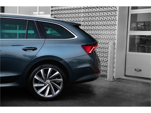 Skoda Octavia Combi 1.4 TSI iV PHEV Business Edition Plus | Panoramadak | Matrix | HUD | ActivLease financial lease
