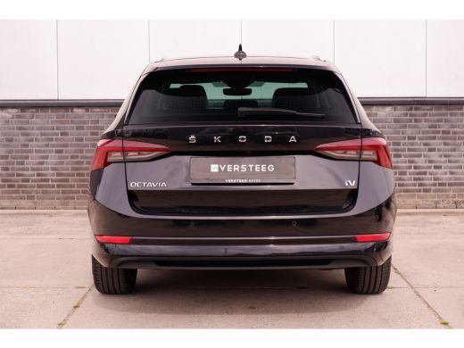 Skoda Octavia Combi 1.4 TSI iV PHEV Sportline Business | Head-Up | Carplay | LED | Sfeerverl. Camera | Memory ActivLease financial lease
