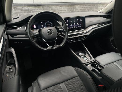 Skoda Octavia Combi 1.4 TSI iV PHEV Sportline Business | Head-Up | Carplay | LED | Sfeerverl. Camera | Memory ActivLease financial lease