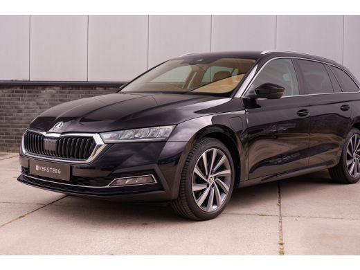 Skoda Octavia Combi 1.4 TSI iV PHEV Sportline Business | Head-Up | Carplay | LED | Sfeerverl. Camera | Memory ActivLease financial lease