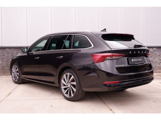 Skoda Octavia Combi 1.4 TSI iV PHEV Sportline Business | Head-Up | Carplay | LED | Sfeerverl. Camera | Memory ActivLease financial lease