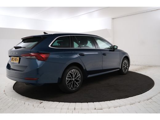Skoda Octavia Combi 2.0 TDI Airco, Navigatie, Apple Carplay, ActivLease financial lease