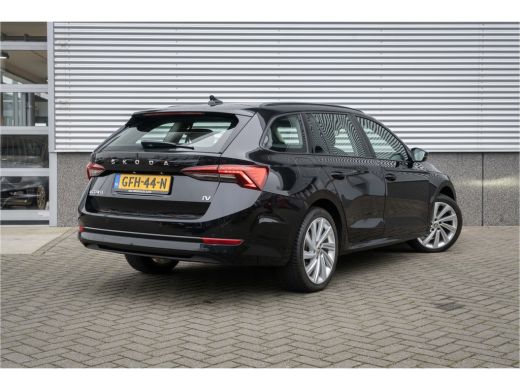 Skoda Octavia Combi Škoda 1.4 TSI iV PHEV Business Edition | Carplay | Navigatie | Cruise control ActivLease financial lease