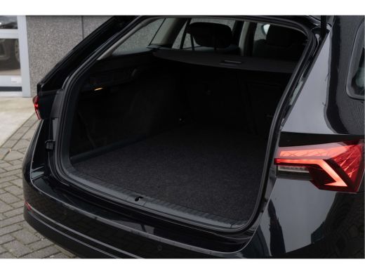 Skoda Octavia Combi Škoda 1.4 TSI iV PHEV Business Edition | Carplay | Navigatie | Cruise control ActivLease financial lease