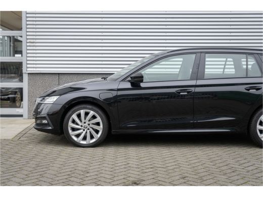 Skoda Octavia Combi Škoda 1.4 TSI iV PHEV Business Edition | Carplay | Navigatie | Cruise control ActivLease financial lease