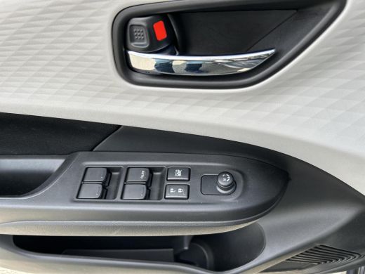 Suzuki Swift 1.2 Select Smart Hybrid ActivLease financial lease
