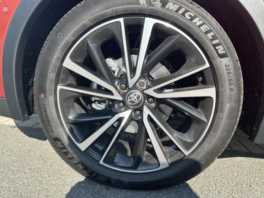 Toyota C-HR 1.8 Hybrid 140 Executive ActivLease financial lease
