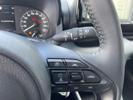 Toyota Yaris 1.5 Hybrid 115 Comfort ActivLease financial lease