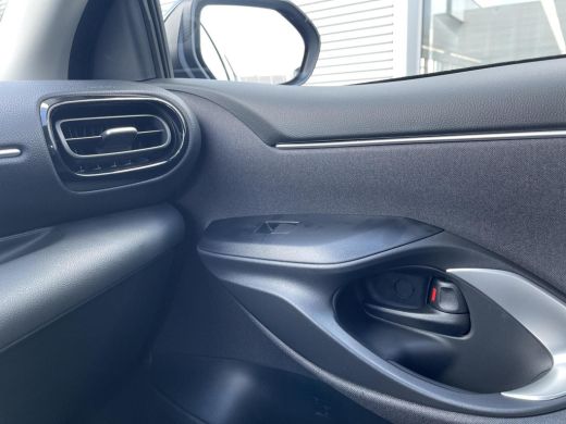 Toyota Yaris 1.5 Hybrid 115 Comfort ActivLease financial lease
