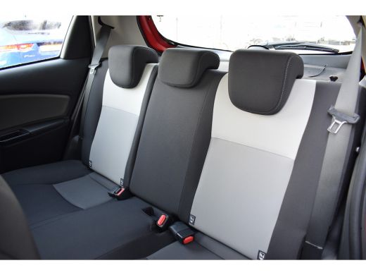 Toyota Yaris 1.5 Hybrid Active | Automaat | Camera | Cruise | Airco ActivLease financial lease