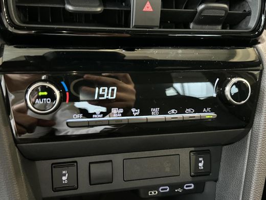 Toyota Yaris Cross 1.5 Hybrid 115 First Edition Comfort Pack ActivLease financial lease