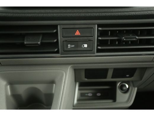 Volkswagen Crafter 2.0 TDI DSG HIGHLINE EXCLUSIVE L3H3 | FACELIFT MODEL | BPM VRIJ | NIEUW 3000KG TREKHAAK VIRTUAL A... ActivLease financial lease