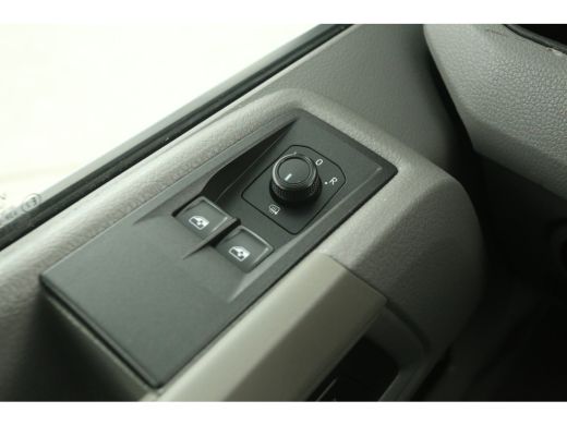 Volkswagen Crafter 30 2.0 TDI L3H2 177PK 3000KG Trekgew. Automaat DSG Airco Cruise Carplay 2xSchuifdeur Navi 3 Pers ... ActivLease financial lease
