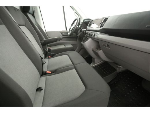 Volkswagen Crafter 30 2.0 TDI L3H2 177PK 3000KG Trekgew. Automaat DSG Airco Cruise Carplay 2xSchuifdeur Navi 3 Pers ... ActivLease financial lease