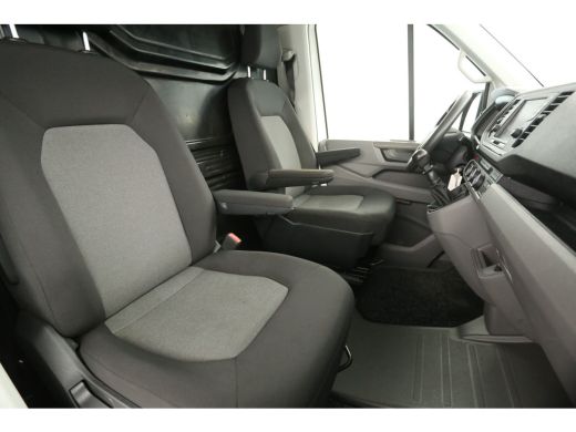 Volkswagen Crafter 35 2.0 TDI L3H3 140PK | 3000KG Trekgew. Airco Cruise Carplay Navigatie PDC Imperiaal Elektrpakket ActivLease financial lease