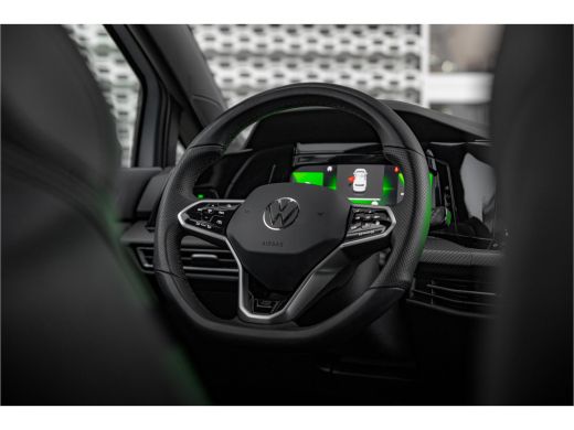Volkswagen Golf 1.5 eTSI R-Line Business ActivLease financial lease