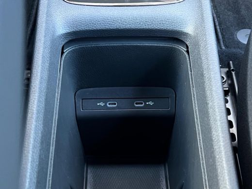 Volkswagen ID.3 Volkswagen Pro Edition Advantage 58 kWh | Achteruitrijcamera | Airco (automatisch) | Apple Carpla... ActivLease financial lease