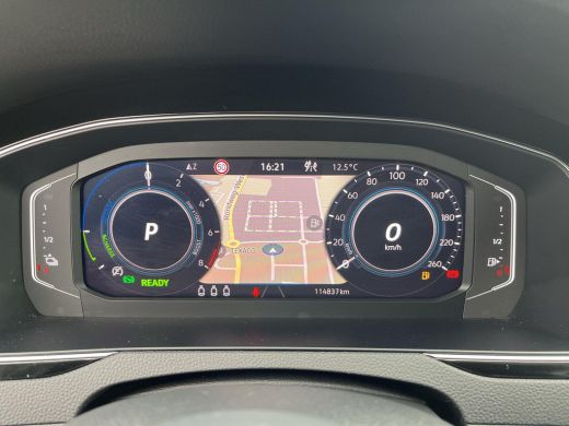 Volkswagen Passat 1.4 TSI PHEV GTE Business |R Line | 218 Pk | PHEV | Pano Dak | Trekhaak | DCC | 18Inch | IQ Light | ActivLease financial lease