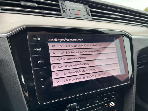 Volkswagen Passat 1.4 TSI PHEV GTE Business |R Line | 218 Pk | PHEV | Pano Dak | Trekhaak | DCC | 18Inch | IQ Light | ActivLease financial lease