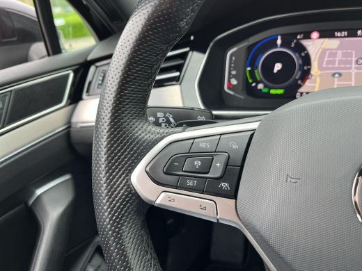 Volkswagen Passat 1.4 TSI PHEV GTE Business |R Line | 218 Pk | PHEV | Pano Dak | Trekhaak | DCC | 18Inch | IQ Light | ActivLease financial lease