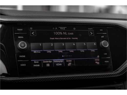 Volkswagen T-Cross 1.0 96PK TSI Life | Apple Carplay | Airco | ACC ActivLease financial lease