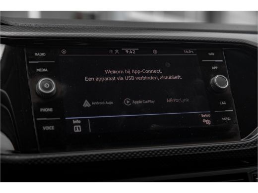 Volkswagen T-Cross 1.0 TSI 95 pk Life | Parkeersensoren voor en achter | ActivLease financial lease