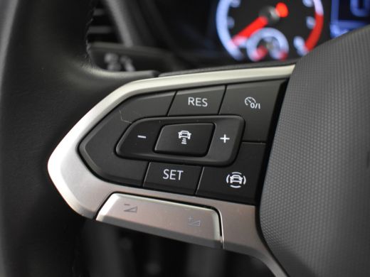 Volkswagen T-Cross 1.0 TSI Life 96pk 1e eigenaar | 100%dealeronderhouden | Navigatie via app | Adaptief cruise contr... ActivLease financial lease