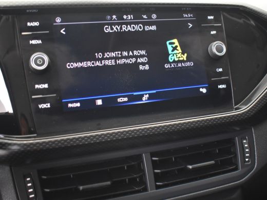 Volkswagen T-Cross 1.0 TSI Life 96pk 1e eigenaar | 100%dealeronderhouden | Navigatie via app | Adaptief cruise contr... ActivLease financial lease