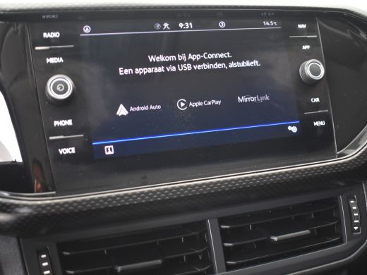 Volkswagen T-Cross 1.0 TSI Life 96pk 1e eigenaar | 100%dealeronderhouden | Navigatie via app | Adaptief cruise contr... ActivLease financial lease