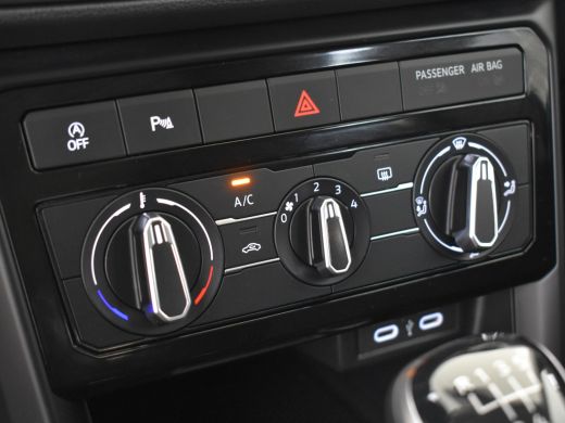 Volkswagen T-Cross 1.0 TSI Life 96pk 1e eigenaar | 100%dealeronderhouden | Navigatie via app | Adaptief cruise contr... ActivLease financial lease