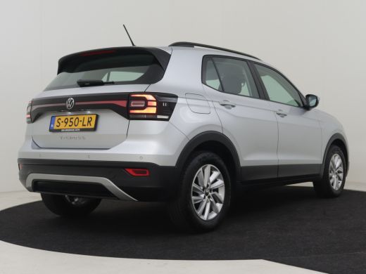 Volkswagen T-Cross 1.0 TSI Life 96pk 1e eigenaar | 100%dealeronderhouden | Navigatie via app | Adaptief cruise contr... ActivLease financial lease