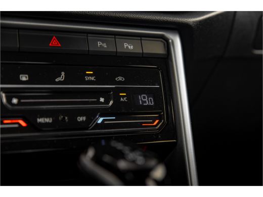 Volkswagen T-Roc 1.5 150PK DSG TSI Life | Apple Carplay | ACC | PDC V+A | Automatische airco | ActivLease financial lease