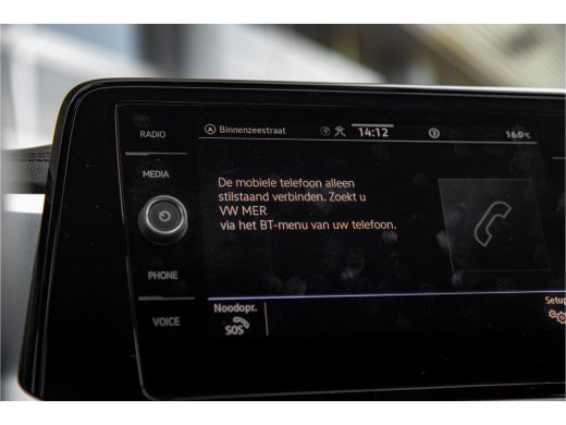 Volkswagen T-Roc 1.5 150PK DSG TSI Life | Apple Carplay | ACC | PDC V+A | Automatische airco | ActivLease financial lease