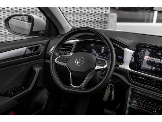 Volkswagen T-Roc 1.5 150PK DSG TSI Life | Apple Carplay | ACC | PDC V+A | Automatische airco | ActivLease financial lease